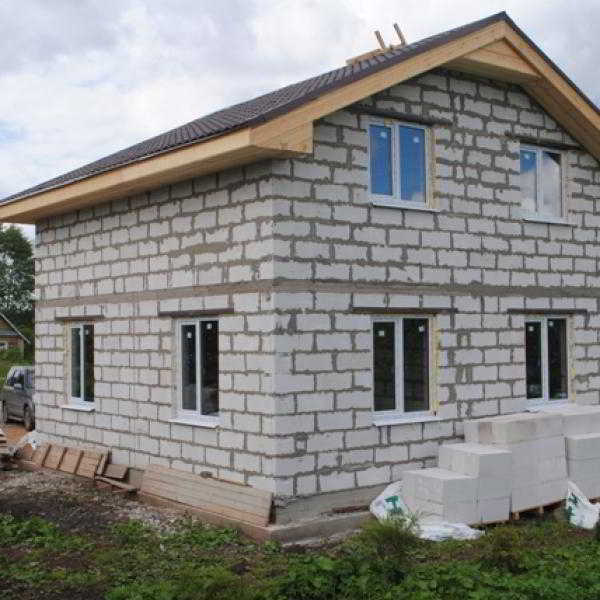 Главные недостатки домов из газобетона, о которых мало кто знает