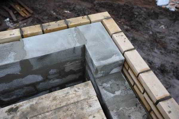 Что лучше пенобетон или газобетон? Что лучше пенобетон или газобетон?