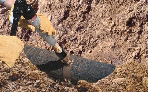 Врезка в водопровод – основные особенности проведения работ Врезка в водопровод – основные особенности проведения работ