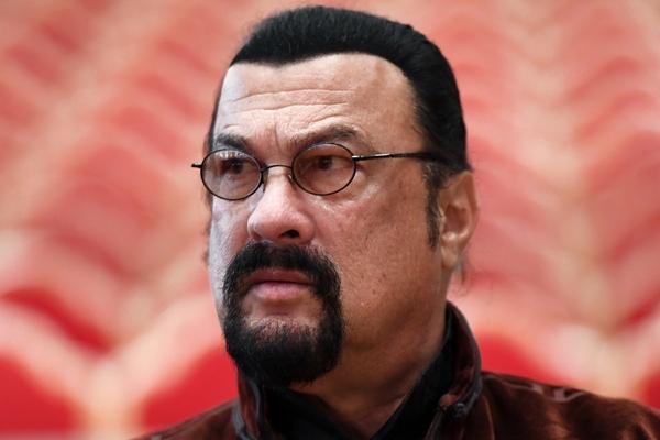 Стало известно о покупке Стивеном Сигалом дома на Рублевке Стало известно о покупке Стивеном Сигалом дома на Рублевке