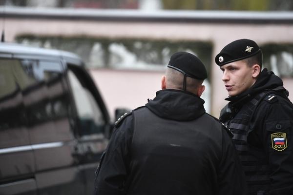 Россиянка с 40 квартирами отказалась платить за услуги ЖКХ и лишилась машины Россиянка с 40 квартирами отказалась платить за услуги ЖКХ и лишилась машины