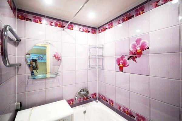 Какая отделка не боится воды, как плитка, но стоит намного дешевле