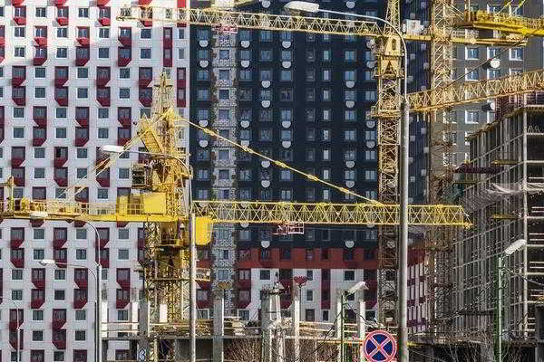 Квартиры в Москве рекордно подорожали Квартиры в Москве рекордно подорожали