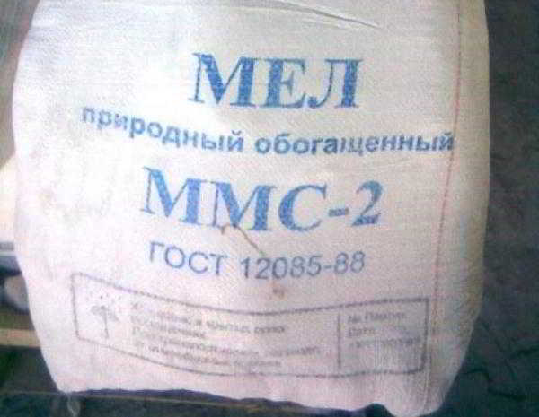 «Освежаем» потолок — чем лучше белить? «Освежаем» потолок — чем лучше белить?