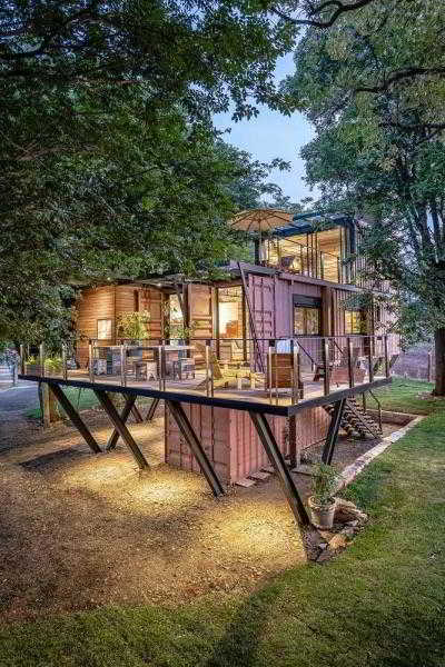 Висячий Дом от Casa Container Marília, Бразилия Висячий Дом от Casa Container Marília, Бразилия