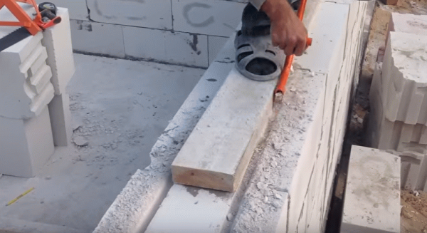 
			Бани из газоблока		